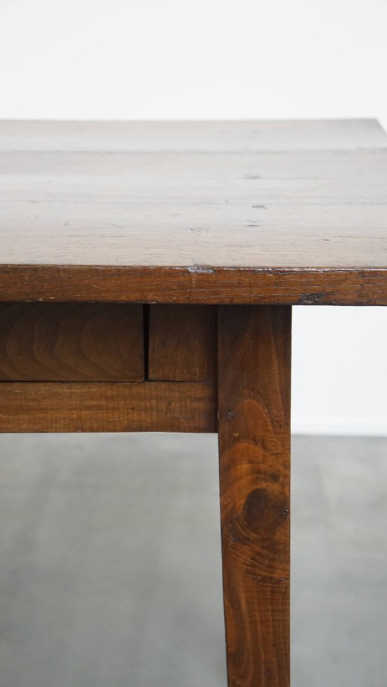 Image 1 of Ancienne table de salle à manger anglaise du début du 19e siècle à 6 places avec plateau en noyer
