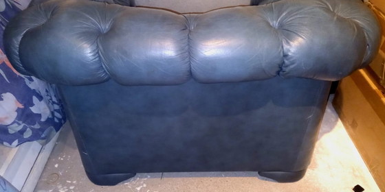 Image 1 of Sillón y reposapiés Chesterfield en turquesa