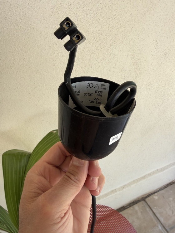 Image 1 of Rode metalen lamp met visnetmotief, MEMPHIS design uit de jaren 80, Mategot-stijl