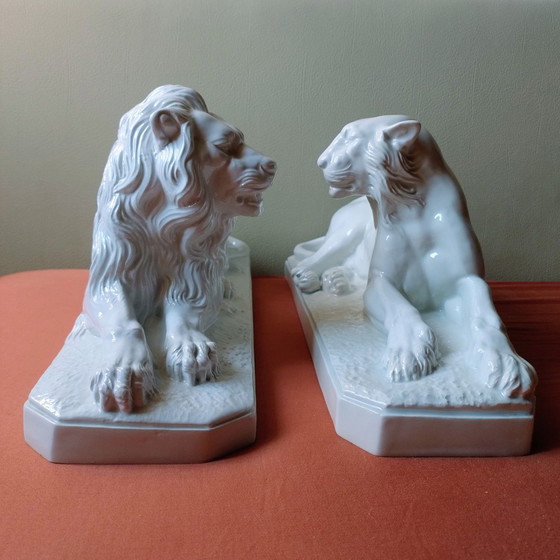 Rare Pair White Ceramic Lion Sculptures Mottahedeh Design Italy, Decorative Objects, Porcelain (photo 3 of 15)
