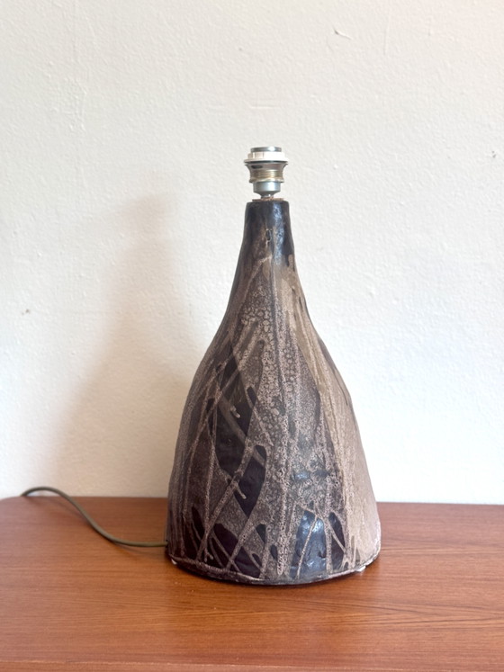 Vintage Brutalist Ceramic Table Lamp (photo 7 of 13)