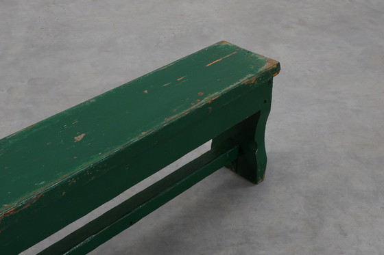 Image 1 of Rustiek primitief groen boerenbankje van massief eikenhout, Frankrijk ca. 1900