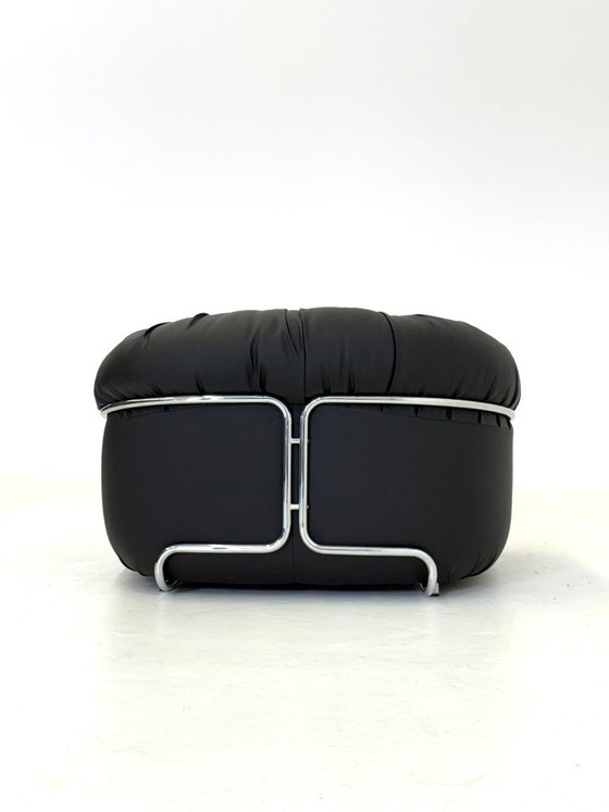 Image 1 of Poltrone italiane in stile Space Age, nere