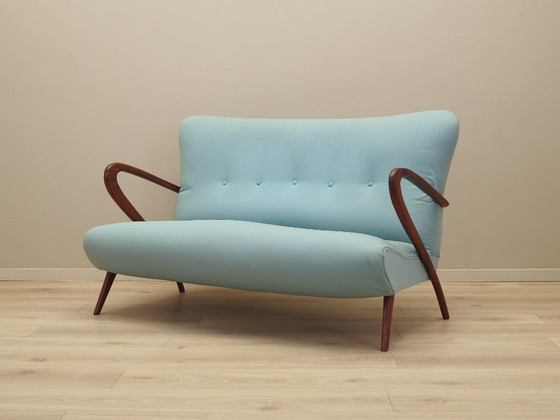 Image 1 of Mintgroene bank, Italiaans design, jaren 70, vervaardigd in Italië.