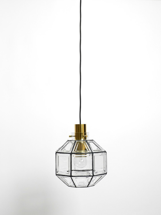 Image 1 of Bellissima e rara lampada a sospensione originale degli anni '60 in vetro ottagonale di Limburg