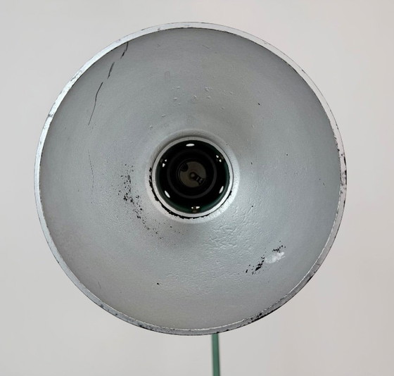 Green Industrial Workshop Desk Lamp by Curt Fischer for Midgard, 1950s – Table lamps, Plastic, Iron (photo 16 of 23)
