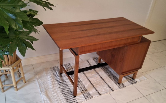 Image 1 of Scrivania vintage MDK fuori dal vaso degli anni '60