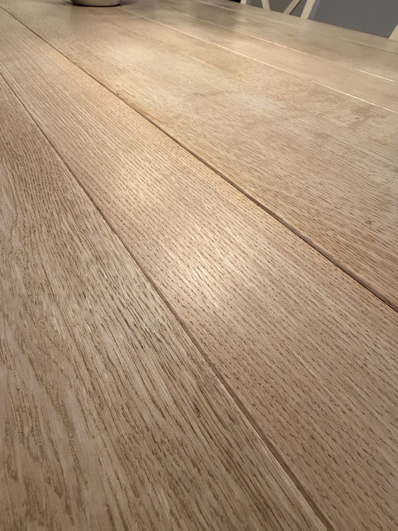 Image 1 of Handgemaakt, uniek designstuk: massief eikenhouten eettafel (250 cm)