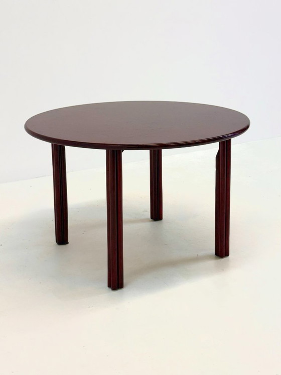 Image 1 of Table de salle à manger ronde vintage rouge bordeaux