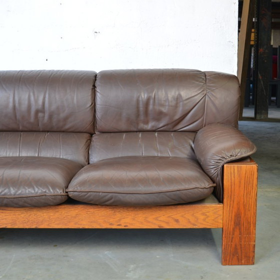 Image 1 of 1x 3 seat leather couch in wooden frame
