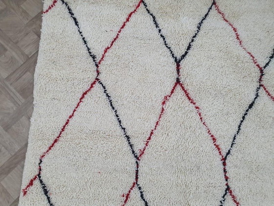 Image 1 of Alfombra bereber tradicional hecha a mano, tamaño 150/250 cm.