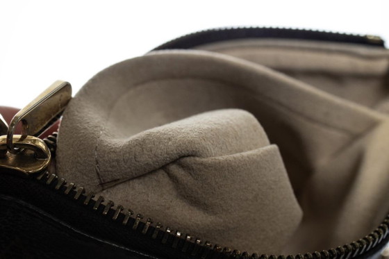 Image 1 of Louis Vuitton, pochette Milla in tela monogram