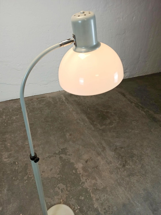 Lampadaire arc Vintage Space Age – Métal, Plastique (photo 5 of 15)
