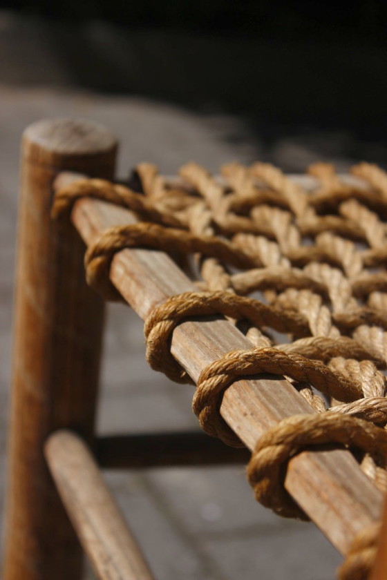 Image 1 of Handwerklich gefertigter Bauernhofstuhl primitives Design Ende 19.