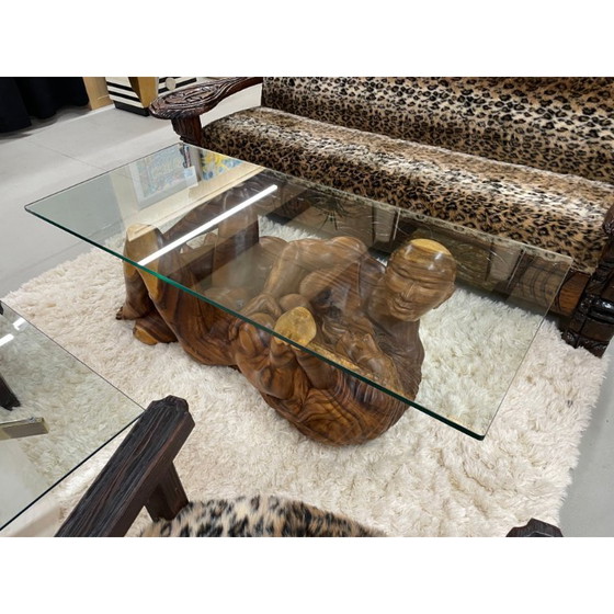 Image 1 of Table basse massive en bois dur exotique sculpté à la main pour les amoureux