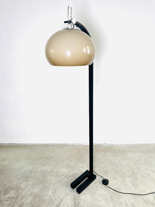 Mushroom Shade Floor Lamp by Dijkstra Lampen, The Netherlands, 1970s – vloerlampen, Plastic, Metal (photo 2 of 7)