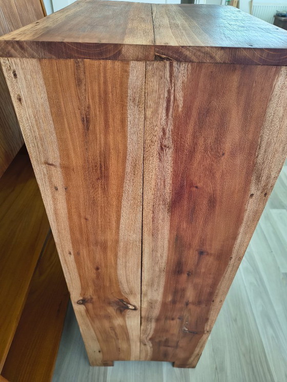 Image 1 of Commode en bois de teck / armoire d'apothicaire à 8 tiroirs