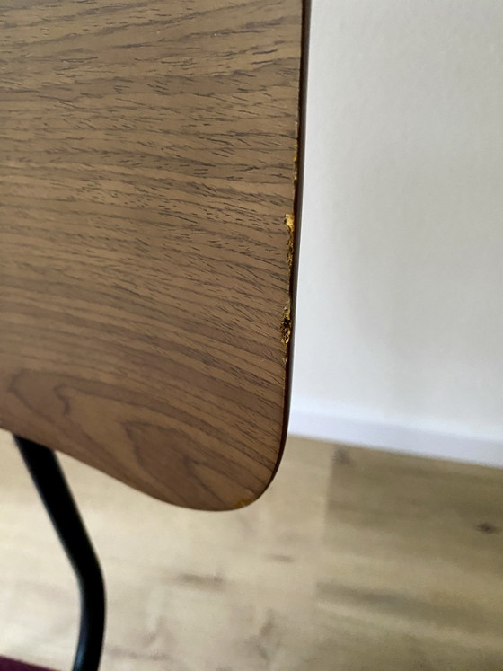 Sedia Vintage Mid-Century, Rivestita di fresco con 100% Feltro di Lana, Sedie da pranzo, Metallo, Viola (foto 8 di 10)
