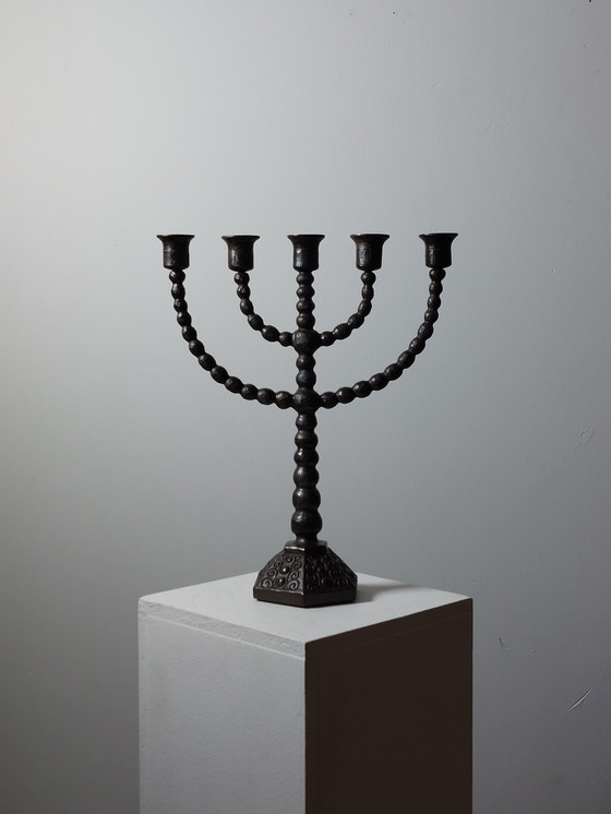 Image 1 of Candeliere menorah in metallo forgiato a cinque braccia