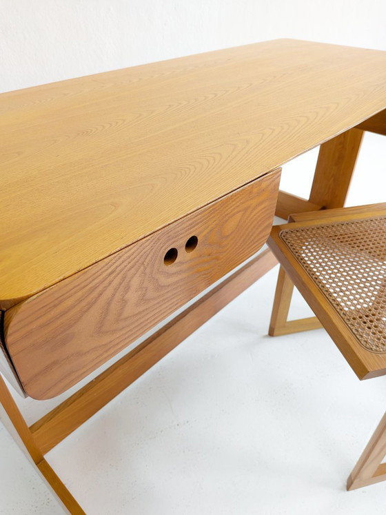 Image 1 of Escritorio y sillón a juego de mediados de siglo, diseñados por Derk Jan De Vries en la década de 1970.
