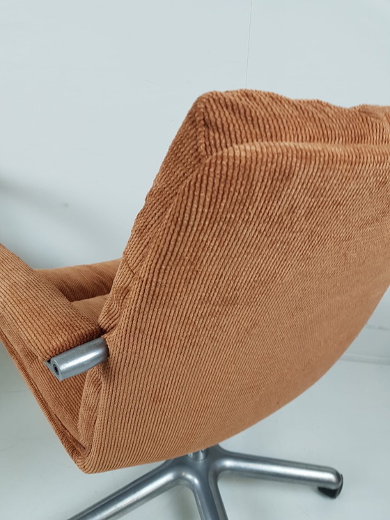 Image 1 of Deux chaises de bureau Artifort vintage | Chaise de bureau G. Harcourt