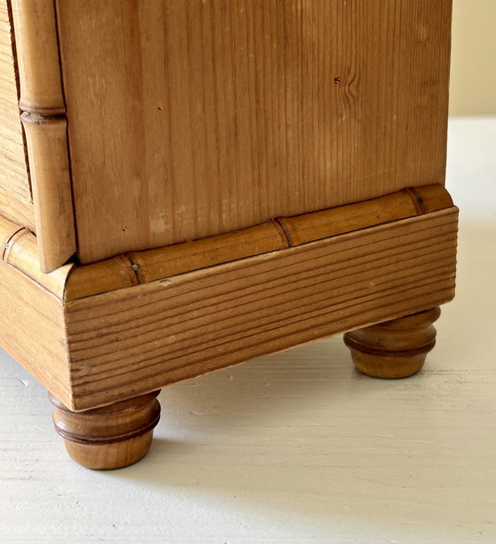 Image 1 of Antiker Medizinschrank aus Bambusimitat mit Spiegel und Schublade, um 1910