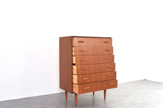 Image 1 of Cassettiera danese in teak di metà secolo, anni '60.