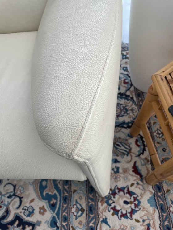 Image 1 of 2 pieces of the 2.5 seater Felizia high sofa from Leolux / leather Senso 9080 Egret / polished aluminum legs