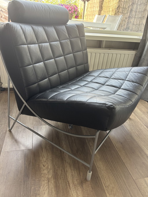 Leolux volare armchair black