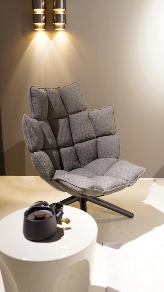 B&B Italia - Husk armchairs with ottoman (set of 3) – Side chairs, Plastic (photo 2 of 3)