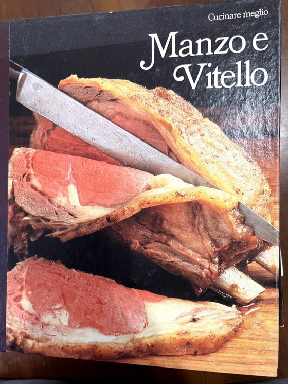 Image 1 of Lotto di 24 volumi di Cucinare meglio di Ermanno Conti, edizione tradotta, pubblicato da Arnoldo Mondadori nel 1983, in italiano