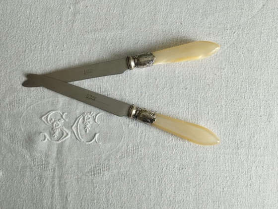 Image 1 of Een set SABRE tafelmesjes en een vintage broodmes.