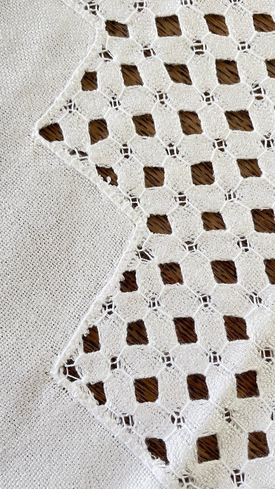 Image 1 of Rectangular embroidered tablecloth + 12 vintage napkins