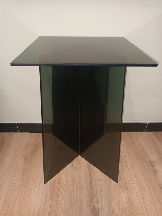 Image 1 of Table d'appoint en verre fumé