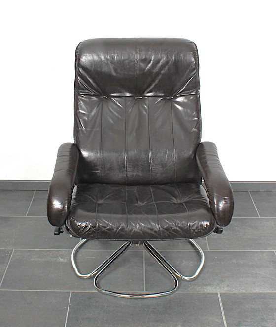 Image 1 of Sillón reclinable Unico en piel negra con pernera