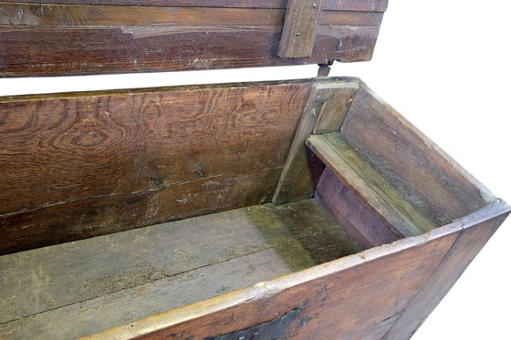 Image 1 of Duitse Stollentruhe eind 16e eeuw