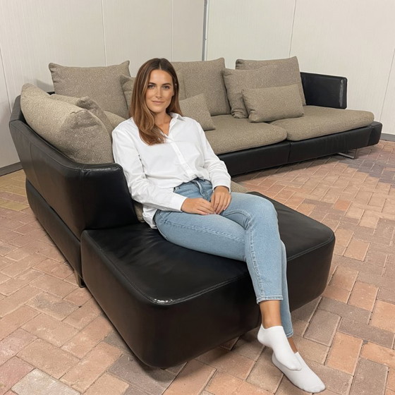 Natuzzi Opus: High-End Modular Leather Corner Sofa (305 cm) with Goose Feather Fabric Cushions | Black & (photo 3 of 14)