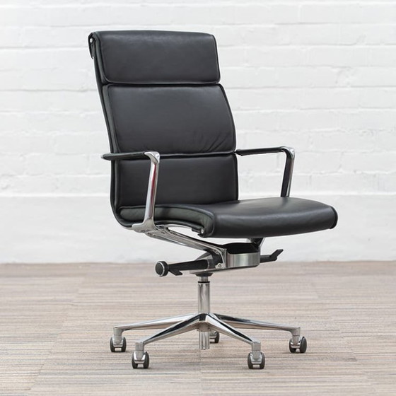 Image 1 of Icf Una Chair Executive Directiestoel