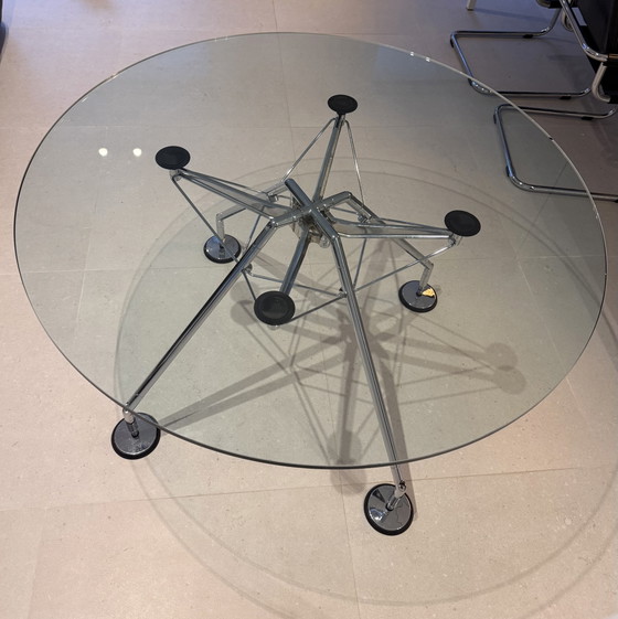 Image 1 of Tavola rotonda Tecno Nomos