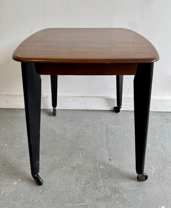 Image 1 of Vintage bijzettafel op zwenkwielen