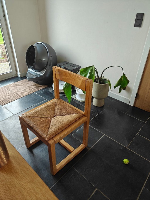 6 chaises brutalistes