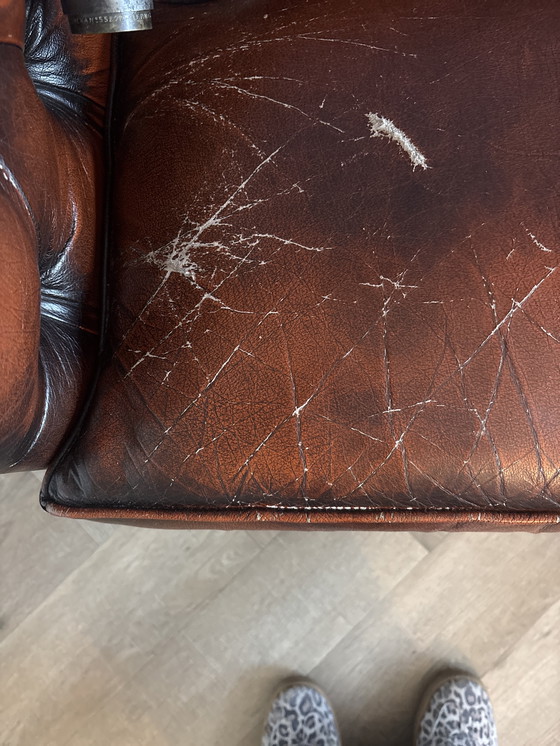 Image 1 of Chesterfield Tweezitsbank