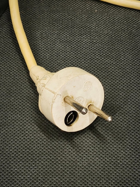 Lampe de table chromée Bauhaus des années 1930, modèle 3530, par Napako, Tchécoslovaquie – Metal (photo 3 of 10)