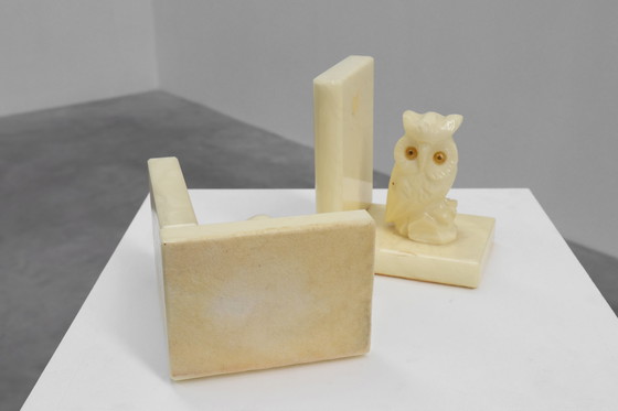 Image 1 of Coppia di fermalibri in alabastro intagliati a mano in stile Art Déco, Francia anni &#39;20