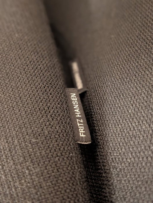 Arne Jacobsen Egg Chair with Ottoman