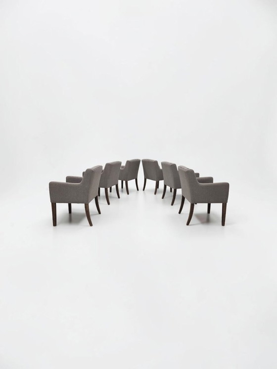 Image 1 of Zeitlose Eleganz: Bequeme graue Esszimmerstühle