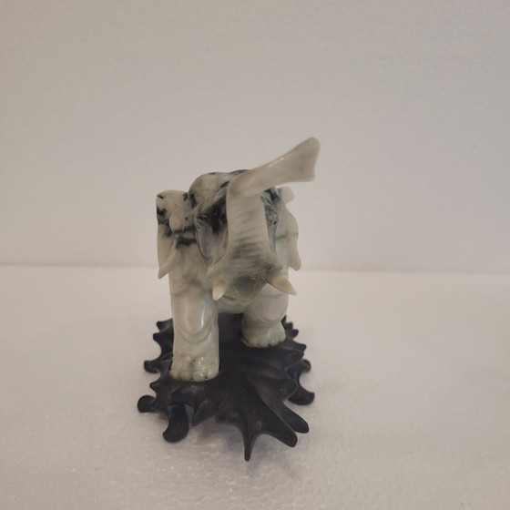 Image 1 of Pair of elephant paperweights, veined marble, 80’s - France