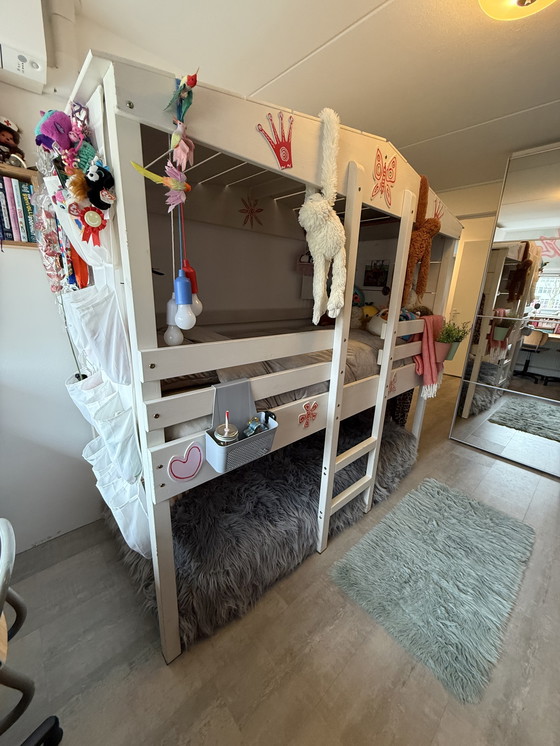 Image 1 of Letto a mezza altezza bianco lavato