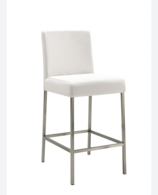 2 Barstools brand Bringo 2K white