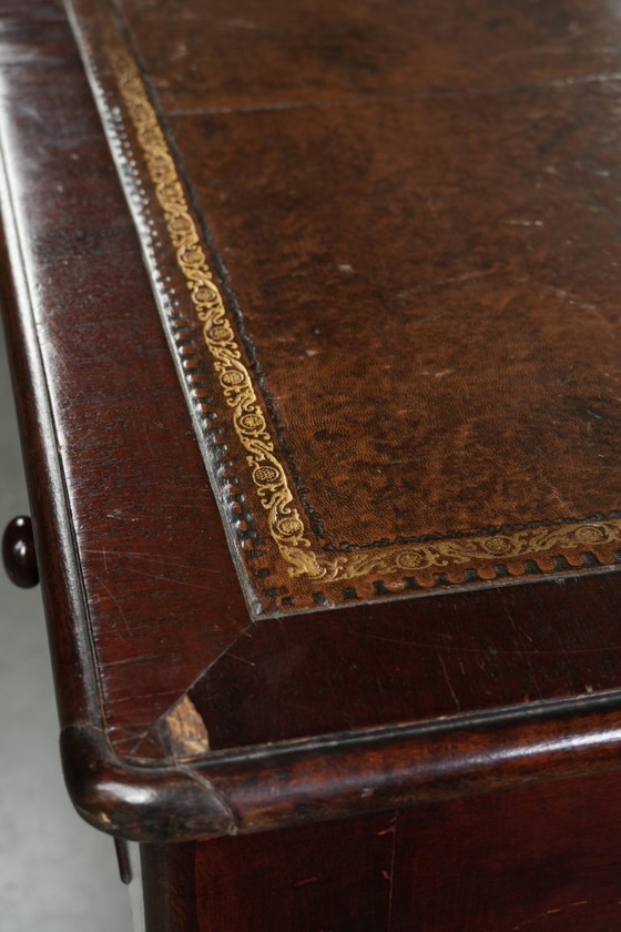 Bureau d'écriture anglais ancien de la fin du XIXe siècle, avec un bois aux tons chauds et un plateau en (photo 9 of 12)